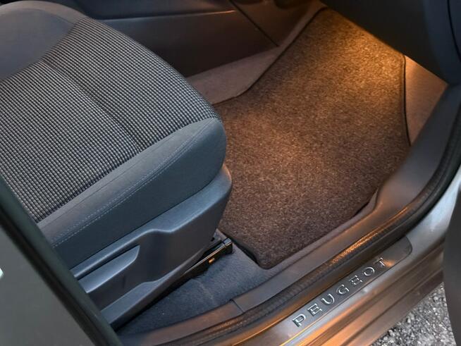 Peugeot 5008 2.0 HDI Tarnowskie Góry - zdjęcie 9
