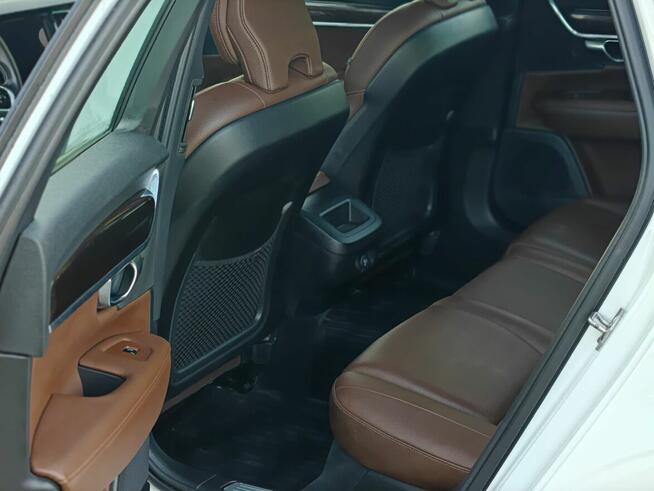 Volvo V90 D4 190 KM Inscription Geartronic Panorama Bezwypad Wejherowo - zdjęcie 9