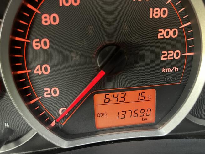 TOYOTA YARIS 1,33 BENZYNA Kamer cofania 137 km przebieg Sierpc - zdjęcie 11