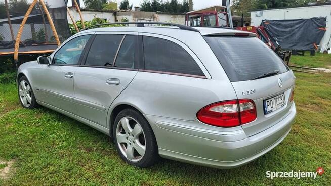 Mercedes E 320 CDI 2004r. kombi Elegance Trzcianka - zdjęcie 4