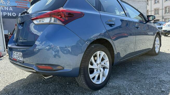 Toyota Auris Benzyna Zarejestrowany Ubezpieczony Elbląg - zdjęcie 6