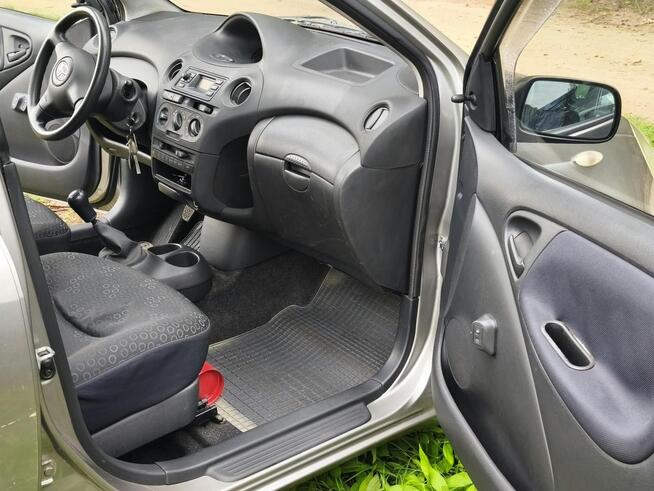 Toyota Yaris 1.0 Benzyna - Możliwa Zamiana Warszawa - zdjęcie 6