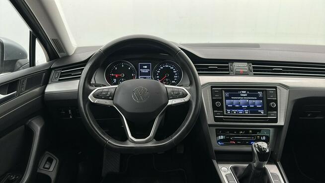 Volkswagen Passat 2.0 TDI EVO 150 KM 6 biegów Essence Warszawa - zdjęcie 10