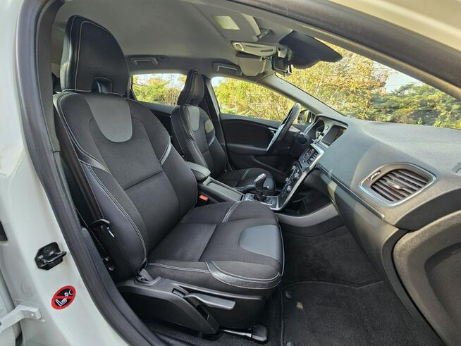 Volvo V40 100% Fabryczny Lakier* Kamera Cofania* Ładne i Zadbane Opoczno - zdjęcie 12