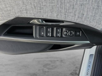 Peugeot 3008 GT  HYBRID 145 S&amp;S Łódź - zdjęcie 12