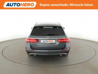 Mercedes E 200 full led navi kamera grzane fotele hak automat Warszawa - zdjęcie 6