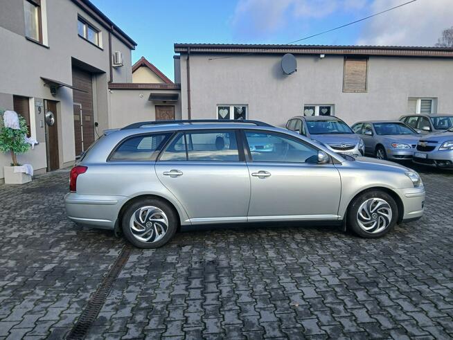 Toyota Avensis 1.8i LIFT klima NAVI czujniki stan BDB Gryfino - zdjęcie 7