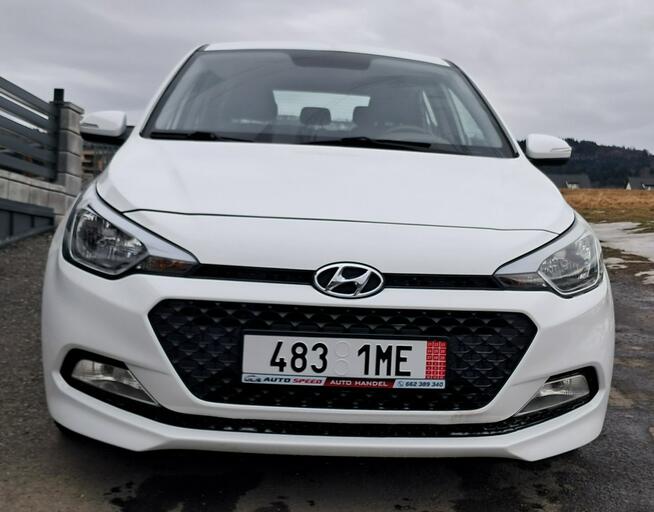 Hyundai i20 1.2 Benzyna 75 KM Cisiec - zdjęcie 3