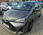 Toyota Yaris automat, hybryda,kamera cofania, grzane fotele ,serwis Olsztyn - zdjęcie 4