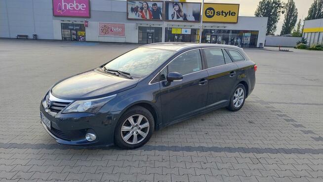 Toyota Avensis 2.0 D4D 2015 Kombi Łomża - zdjęcie 3