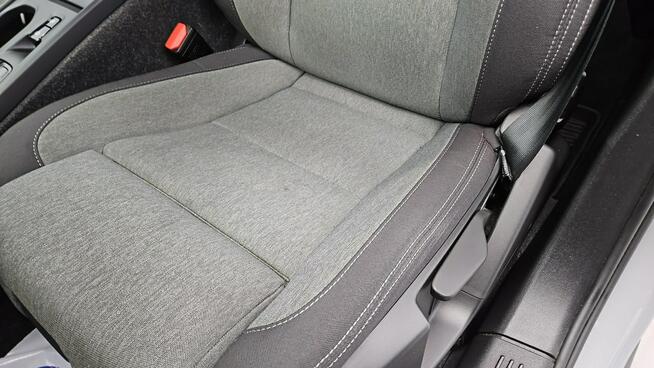 Volvo XC 40 B3 Core aut ! Z Polskiego Salonu ! Faktura VAT ! Warszawa - zdjęcie 12