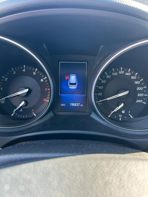 Toyota Avensis Sadlno - zdjęcie 8