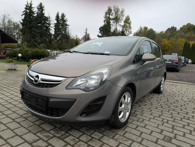 Opel Corsa 1.4 benzyna/bezwypadkowy/serwisowany/cena z opłatami Biała - zdjęcie 2