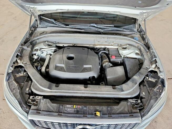 Volvo XC 60 R-Design / AWD / T6 / niski przebieg Tarnów - zdjęcie 11