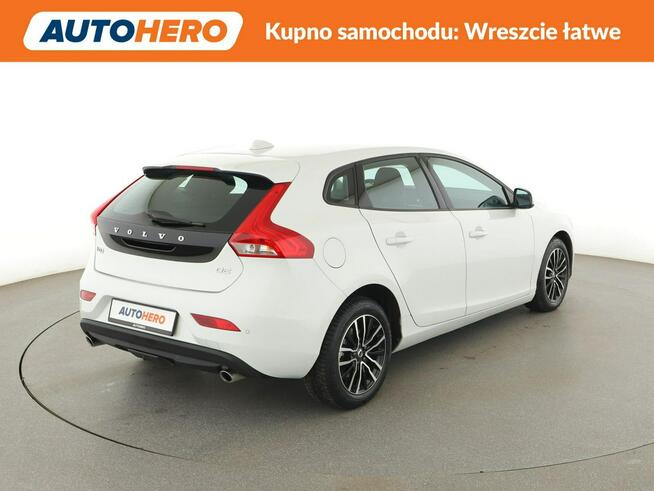 Volvo V40 automat niski przebieg navi PDC tempomat LED Warszawa - zdjęcie 7