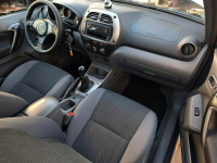 Toyota RAV-4 * 4X4 * benzyna 2.0VVT-i * z Niemiec * BDB stan * Olsztyn - zdjęcie 9