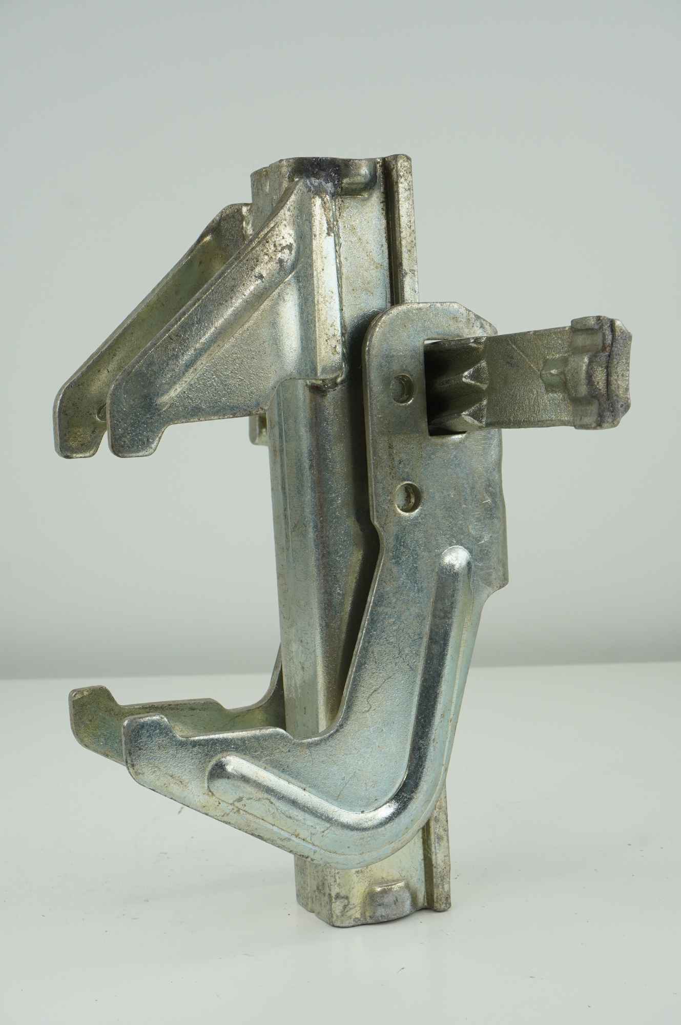 Zamek szalunkowy typ PERI Bałuty - zdjęcie 3