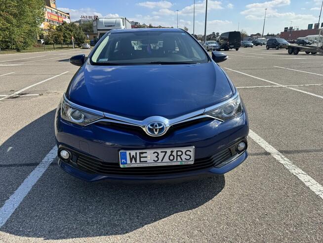 Toyota Auris 1,8 hybrid (2017) Białystok - zdjęcie 5