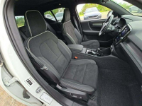 Volvo XC 40 Dark Theme / AWD / niski przebieg Tarnów - zdjęcie 7