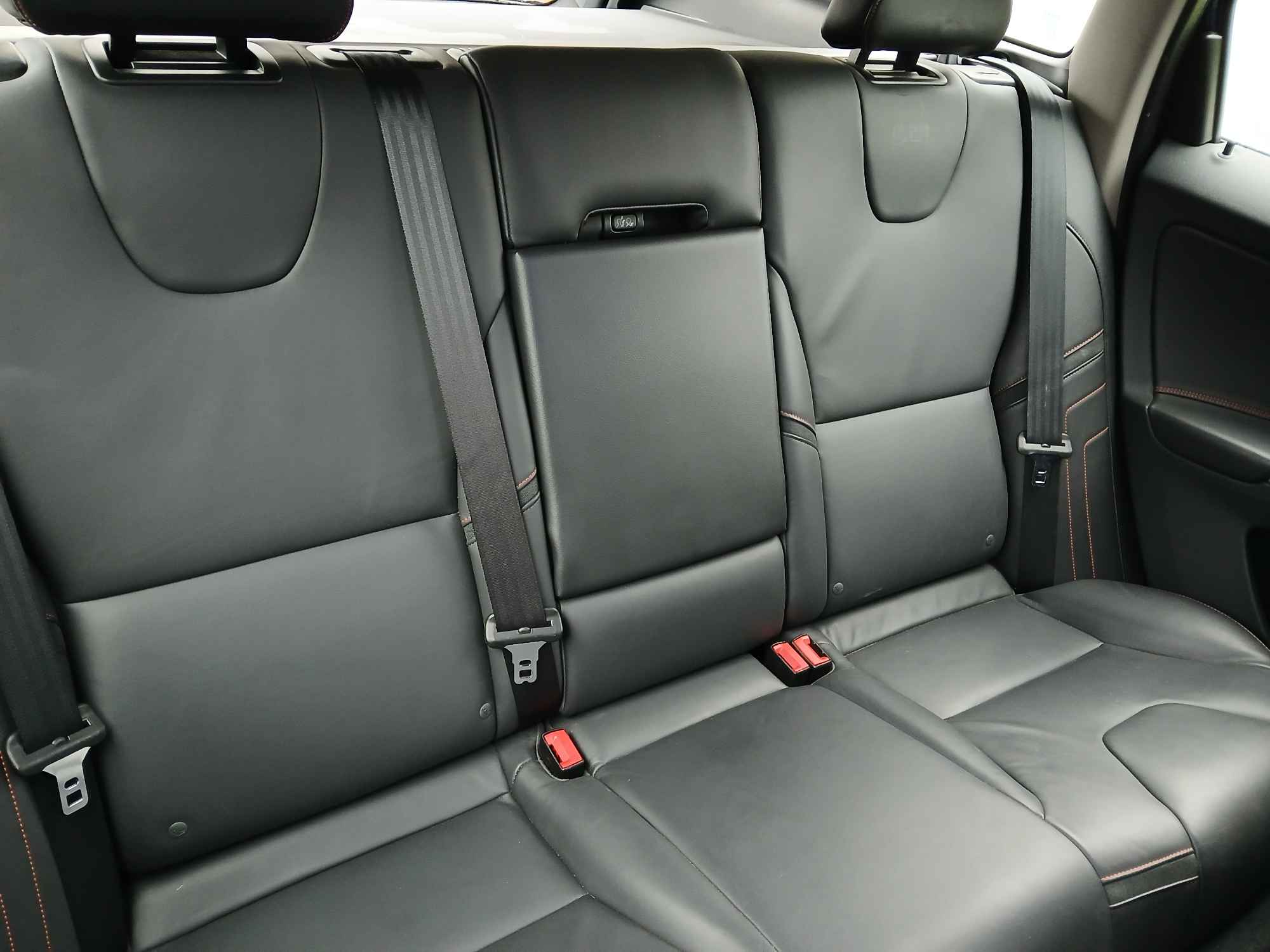 sprzedam Volvo XC 60 Turek - zdjęcie 4