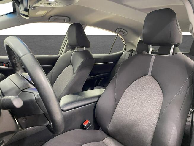 Toyota Camry 2.5 Hybrid Comfort CVT Sedan Warszawa - zdjęcie 10