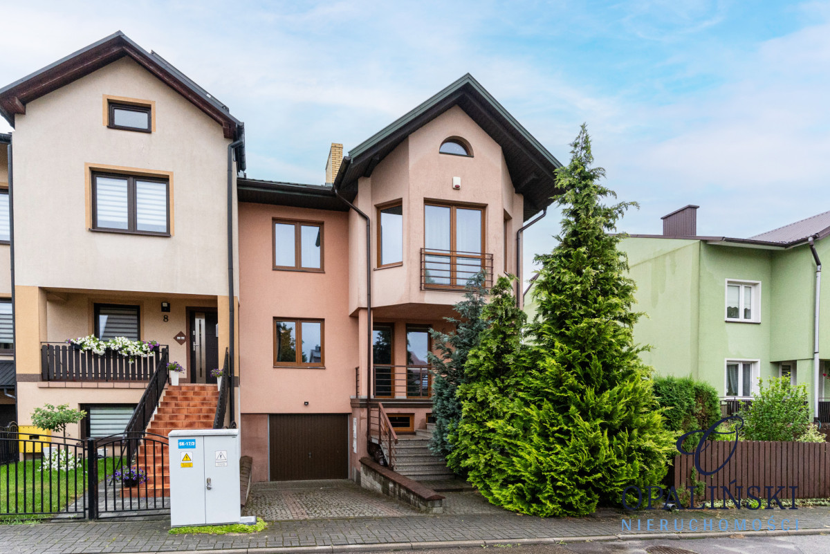 Dom szeregówka narożna z ogrodem i garażem Janów Lubelski - zdjęcie 2