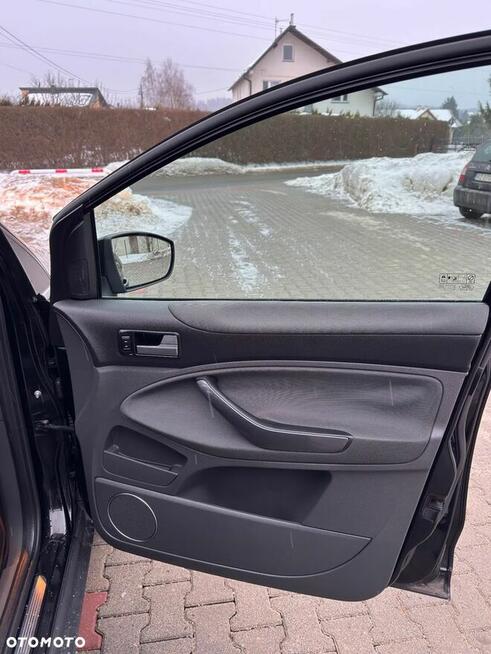 Ford Kuga 2.0 TDCi Titanium Rzeszów - zdjęcie 9