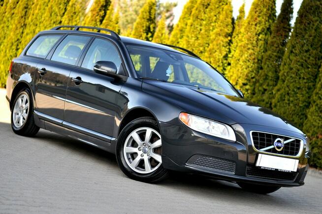Volvo V70 2.5 Turbo 231KM LIFT Climatronic Grzane Płock - zdjęcie 1