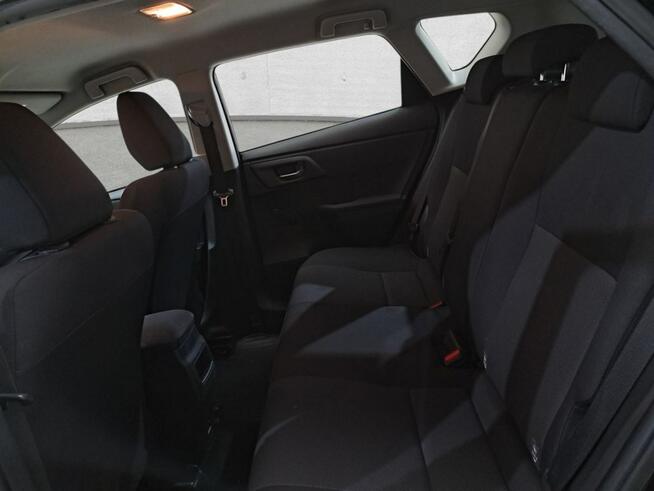 Toyota Auris Salon PL Hybryda 1.8 Serwisowany w ASO Kraków - zdjęcie 7