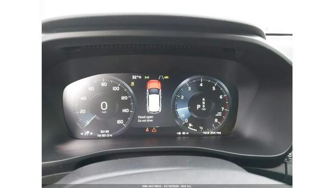 Volvo XC 40 AWD / bogata wersja / niski przebieg Warszawa - zdjęcie 11
