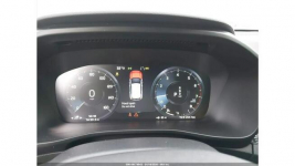 Volvo XC 40 AWD / bogata wersja / niski przebieg Warszawa - zdjęcie 11