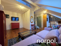 Jasne dwupoziomowe mieszkanie z windą, po remoncie – Grzegórzecka