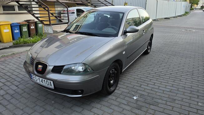Sprzedam Seat Ibiza III 1,4 16V 75KM 3-d z polskiego salonu Skierniewice - zdjęcie 3