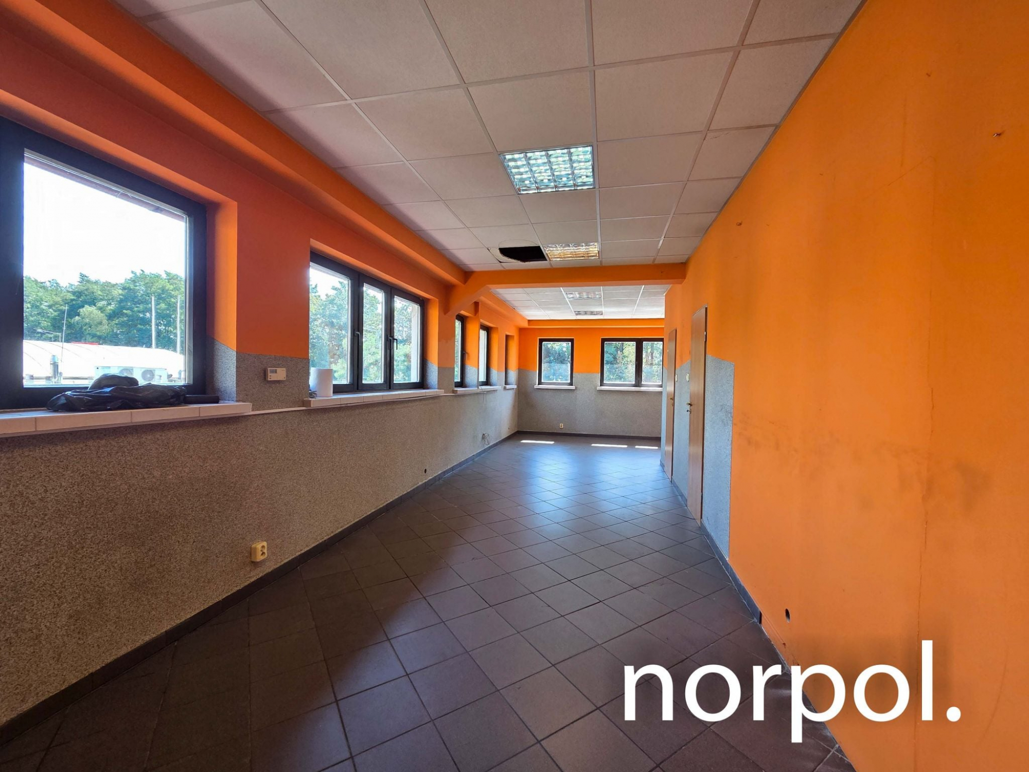 Lokal biurowy / usługowy, duży, jasny, widoczny, 40m2 Krzeszowice Krzeszowice - zdjęcie 5