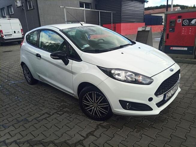 Ford Fiesta 2016 r. sprzedam Rzeszów - zdjęcie 2