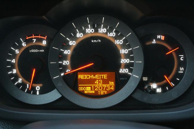 Toyota RAV-4 Benzyna 158 KM Przebieg 120 tys km Opłacony Lubań - zdjęcie 8