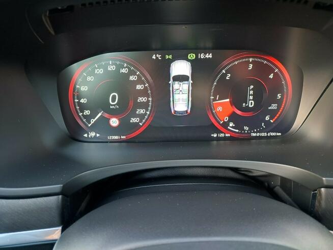 Volvo  V90 Cross Country Bezwypadkowy bezkolizyjny Otwock - zdjęcie 10