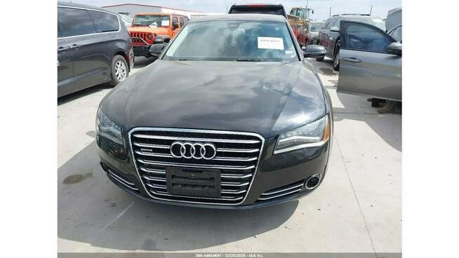 Audi A8 / niski przebieg / Quattro / 3.0 kompresor / Tarnów - zdjęcie 3