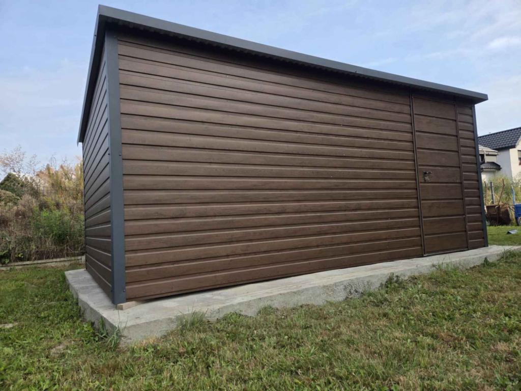 Domek ogrodowy narzędziowy 5×3 Ciemny Orzech + Ciemny Grafit MAT Kcynia - zdjęcie 4