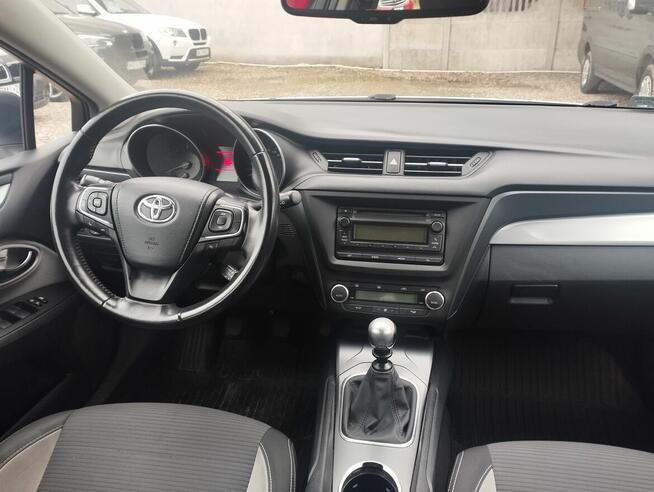 Toyota Avensis Salon Polska 2018 Warszawa - zdjęcie 9