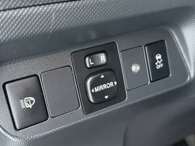 Toyota Auris 1,6 benzyna 90KM klimatronic Łodygowice - zdjęcie 5