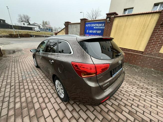 Kia Cee'd 1.6 benzyna 135 KM super stan klima parktronik Kobylnica - zdjęcie 4