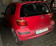 2003 Toyota Yaris, 1.300,00 zł Warszawa - zdjęcie 4