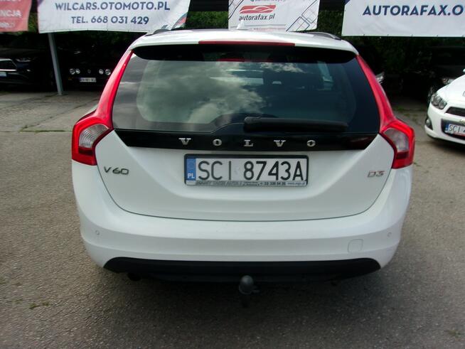 V60 2.0 D3 Momentum Cieszyn - zdjęcie 8