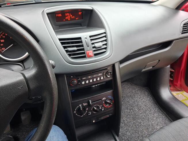 Peugeot 207 1.4 benz 88km Swarzędz - zdjęcie 10