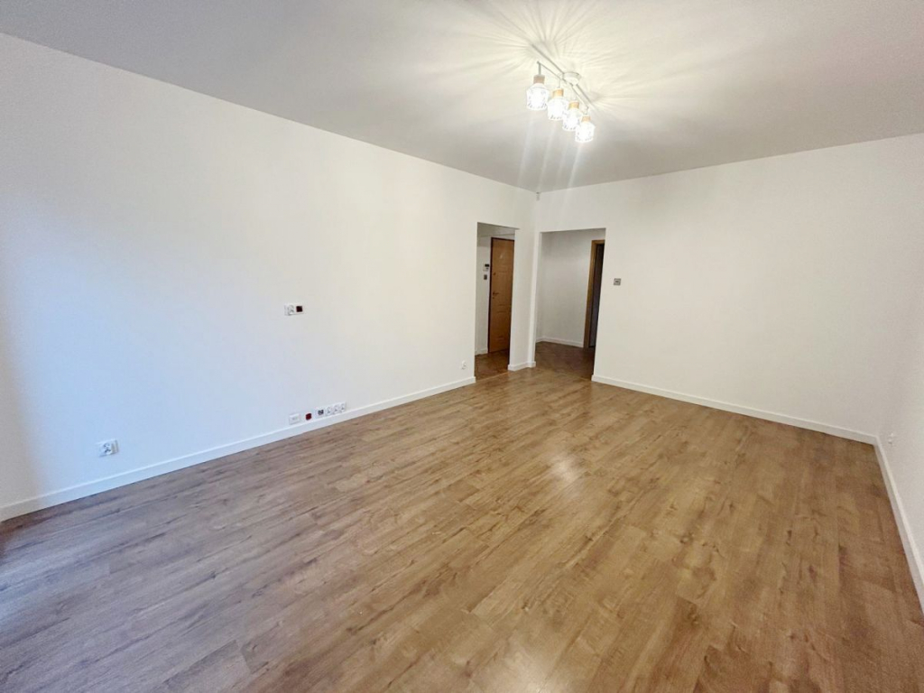 Przestronne 2 pokojowe mieszkanie w centrum miasta Swarzędz - zdjęcie 3