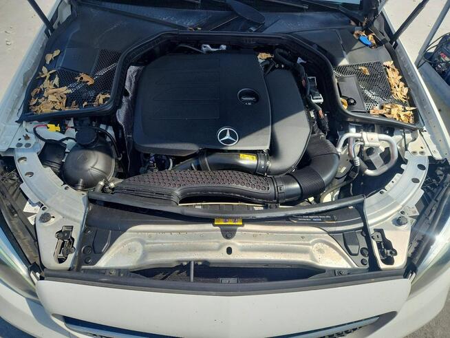Mercedes C 300 4Matic / pakiet AMG / niski przebieg / mała szkoda Białystok - zdjęcie 11