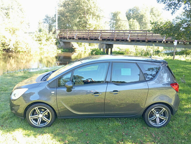 Sprzedam Opel Meriva B 1.4 Benzyna Kruki - zdjęcie 2