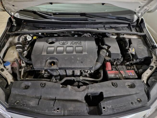 Toyota Avensisa 1.8 benzyna/lpg Grodzisk Mazowiecki - zdjęcie 9