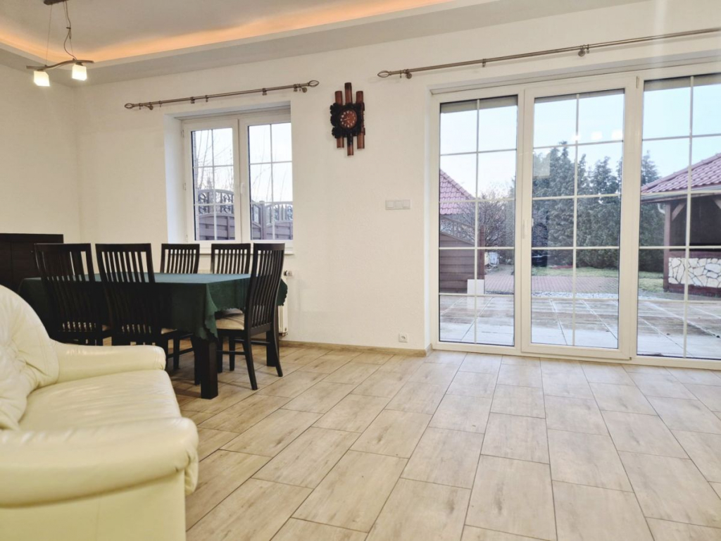 •	Dom dla rodziny , 167,6 m² -2 garaże ,działka Gniezno - zdjęcie 2